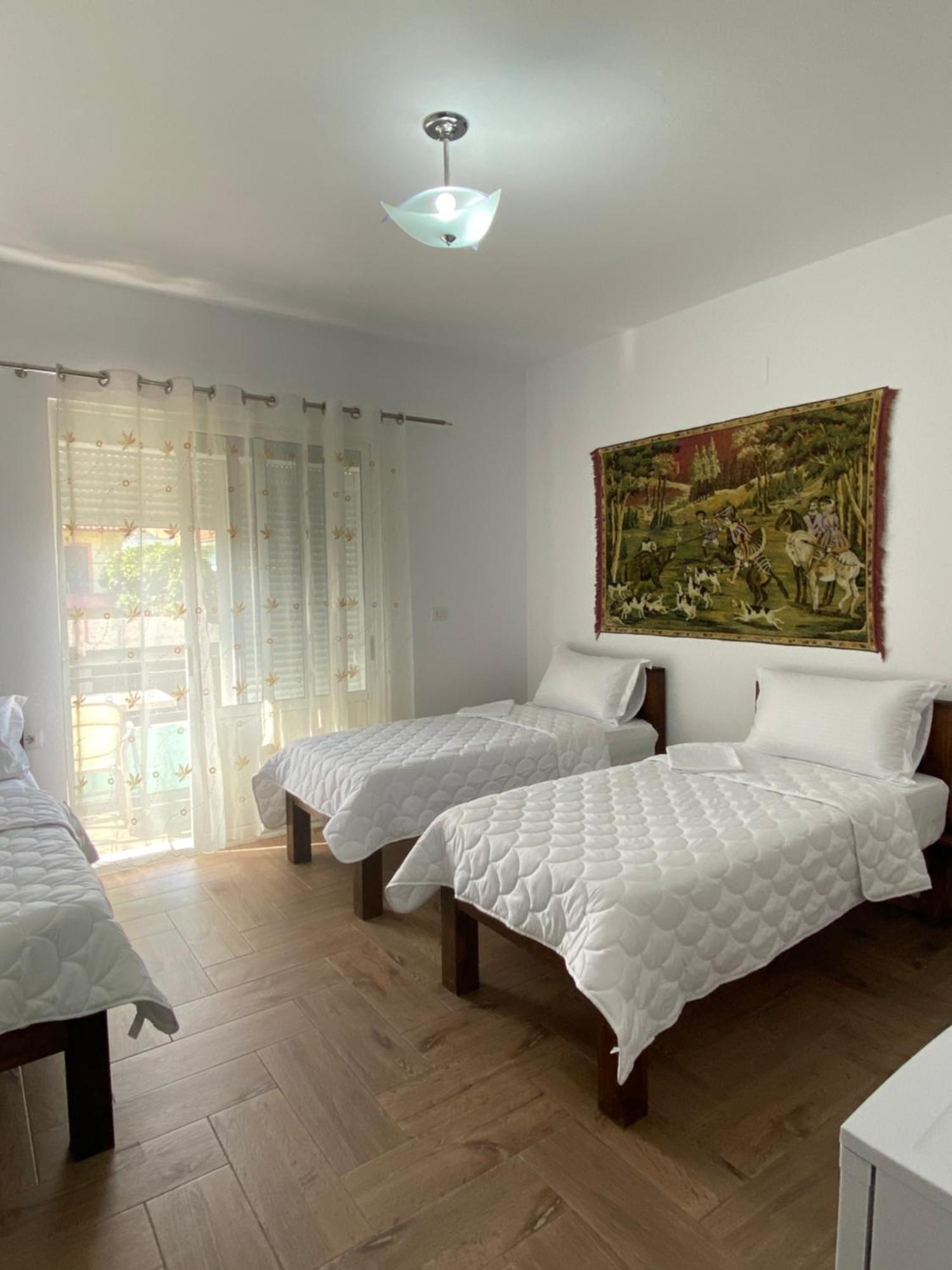 Vila Nea Berat Exterior foto